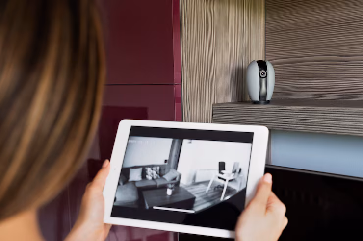CCTV vs. Physical Security: Best Choice for Your Property.